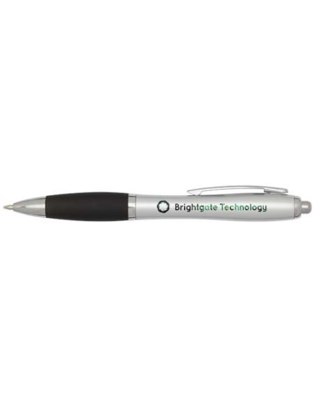 Bolígrafo de plástico reciclado con certificado RCS, cuerpo plateado y empuñadura de color (tinta negra) Nash N09944601